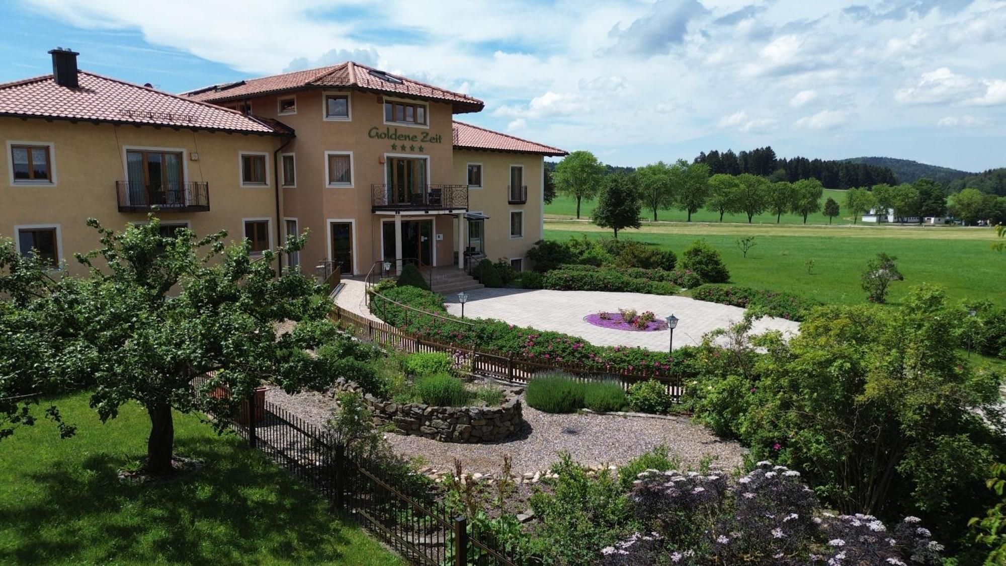 Naturhotel Goldene Zeit Georgenberg Extérieur photo